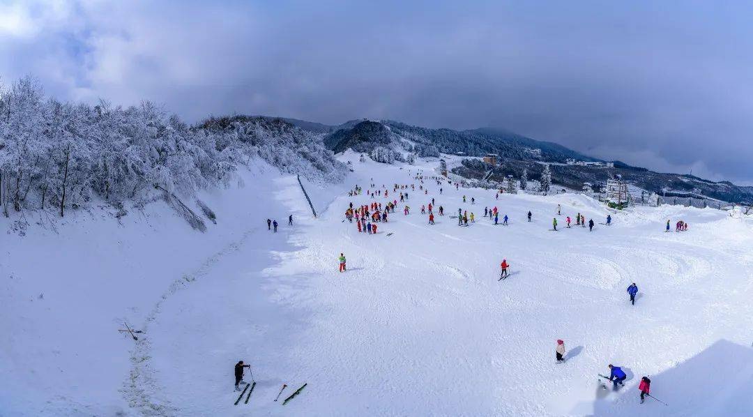 玉舍雪山滑雪场结束运营,让我们相约下个雪季