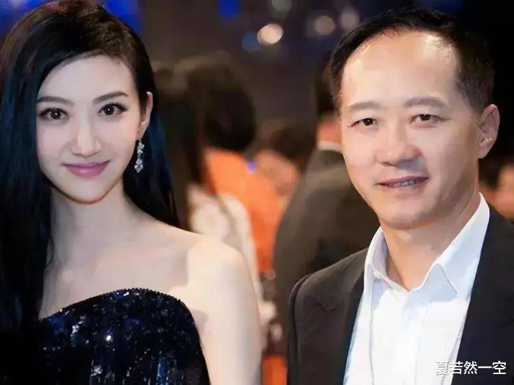 景甜:真正的后台被曝,路征只是为了掩人耳目