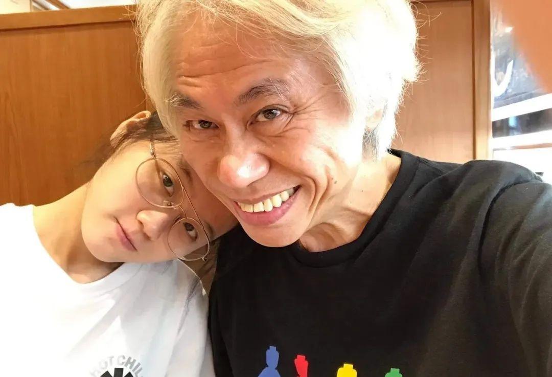 "爷孙恋"李坤城离世,小40岁妻子称两人已领证,财产全部给女方