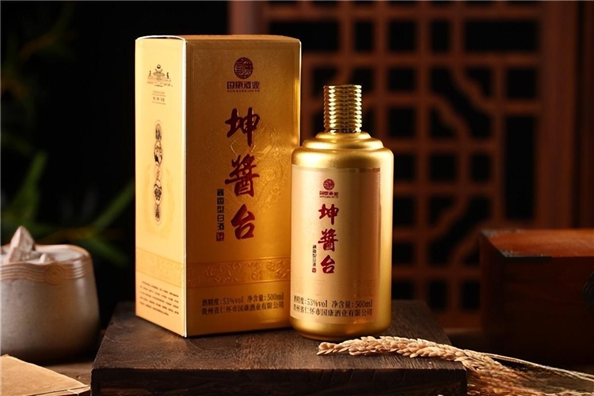 这酒为酱香白酒,品质高是由于酿制标准高,其以精挑细选小红缨子和赤水