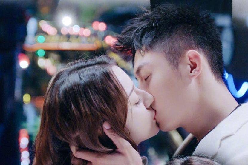 然而,令人不解的是,热巴为何不出来澄清这一传闻呢?