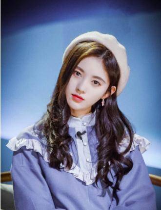 鞠婧祎十年前旧照翻出,这跟现在有变化吗?