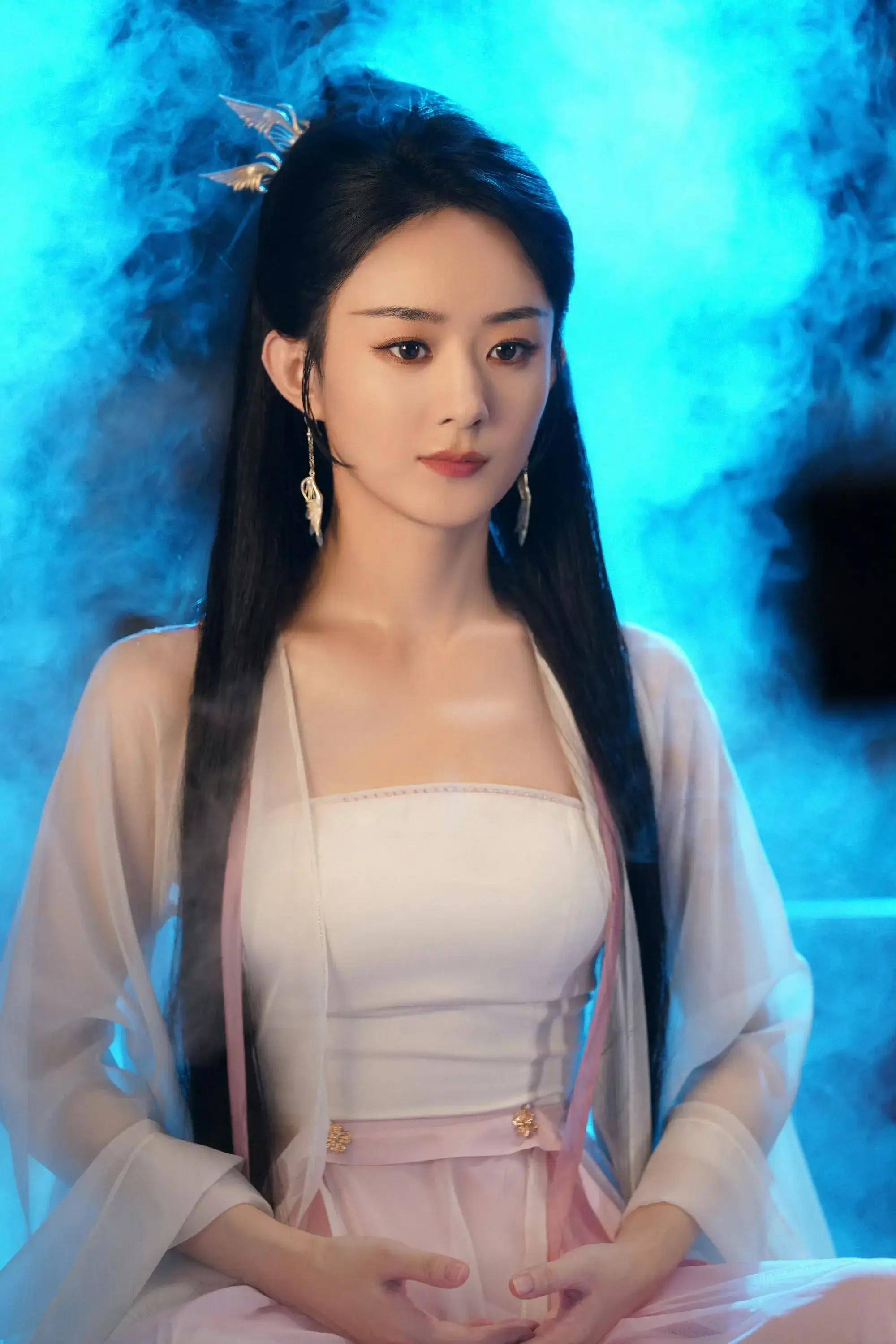 赵丽颖双平台告别沈璃,情深意切看哭众人!颖火虫:感恩遇见你!