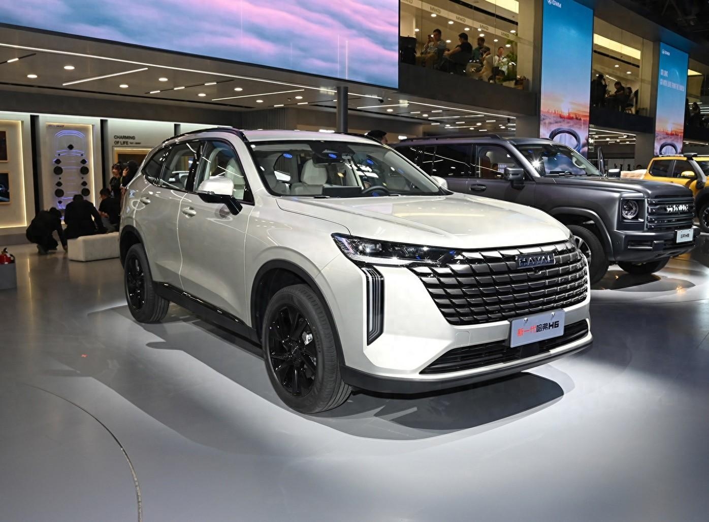第四代哈弗h6车展亮相!全新外观尺寸升级,未来还将推出1.5t插混