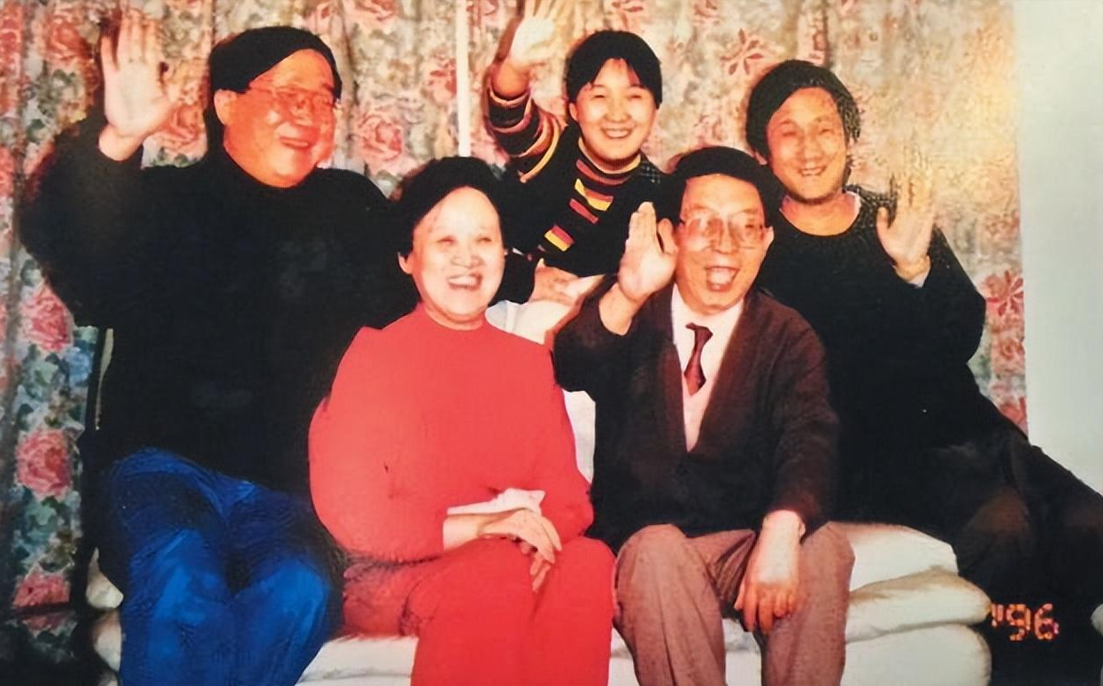 梁天妻子孙凤英:是丈夫和继女的调和剂,是丧夫丧子婆婆的开心果