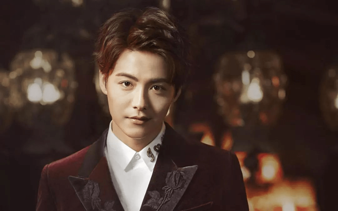 如果把宣璐和马天宇的照片放在同框下对比,大概在我看来,两个人的恋爱