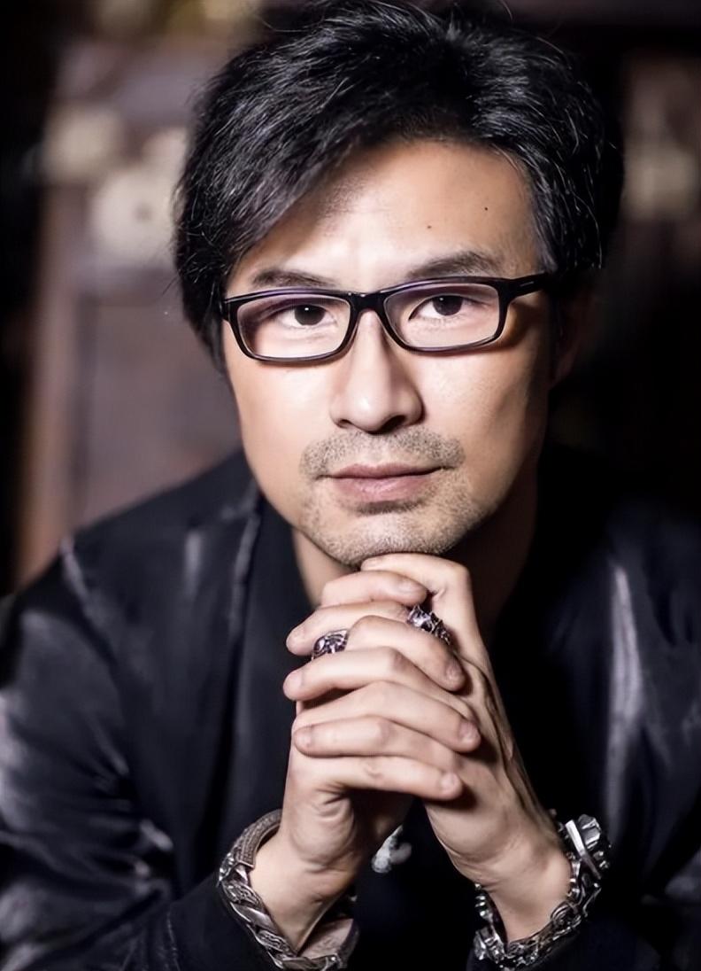 "夫妻本是同林鸟",但抱歉,章子怡救不了汪峰