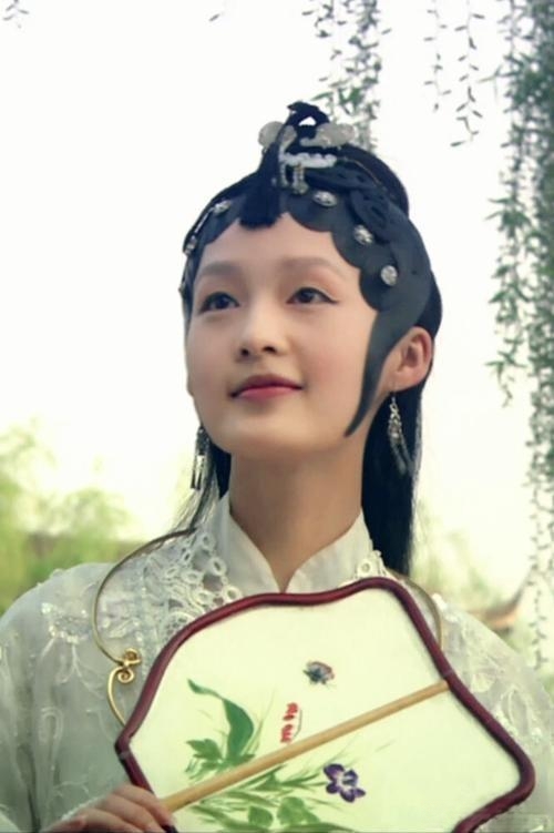 没想到,2023年8月刚开始,32岁李沁就以这样的方式,败光观众缘 没想到,2023年8月刚开始,32岁李沁就以这样的方式,败光观众缘