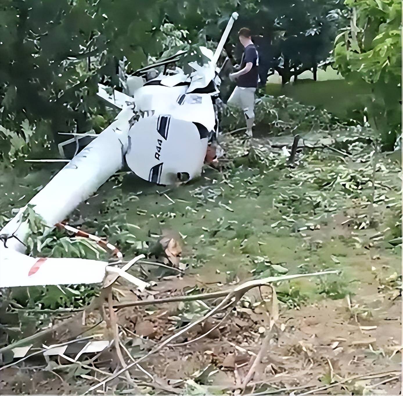 当地居民曝内幕,疑新机交付前试飞发生故障