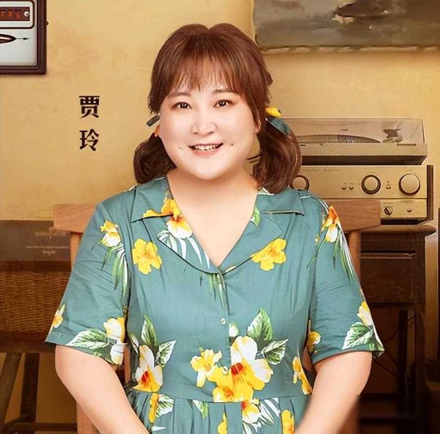 综上所述,贾玲的发声事件给我们带来了深刻的启示和反思.