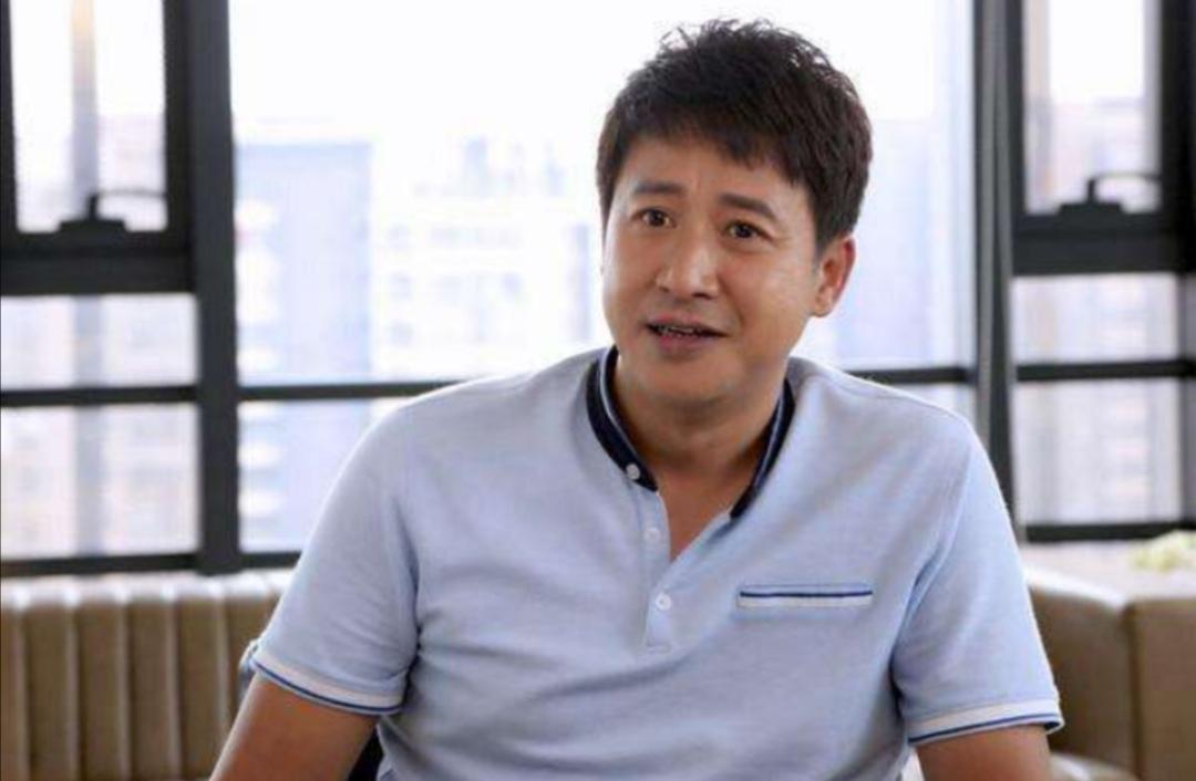 她被称"北方张曼玉",事业上升嫁二婚带子男演员,他有啥魅力?