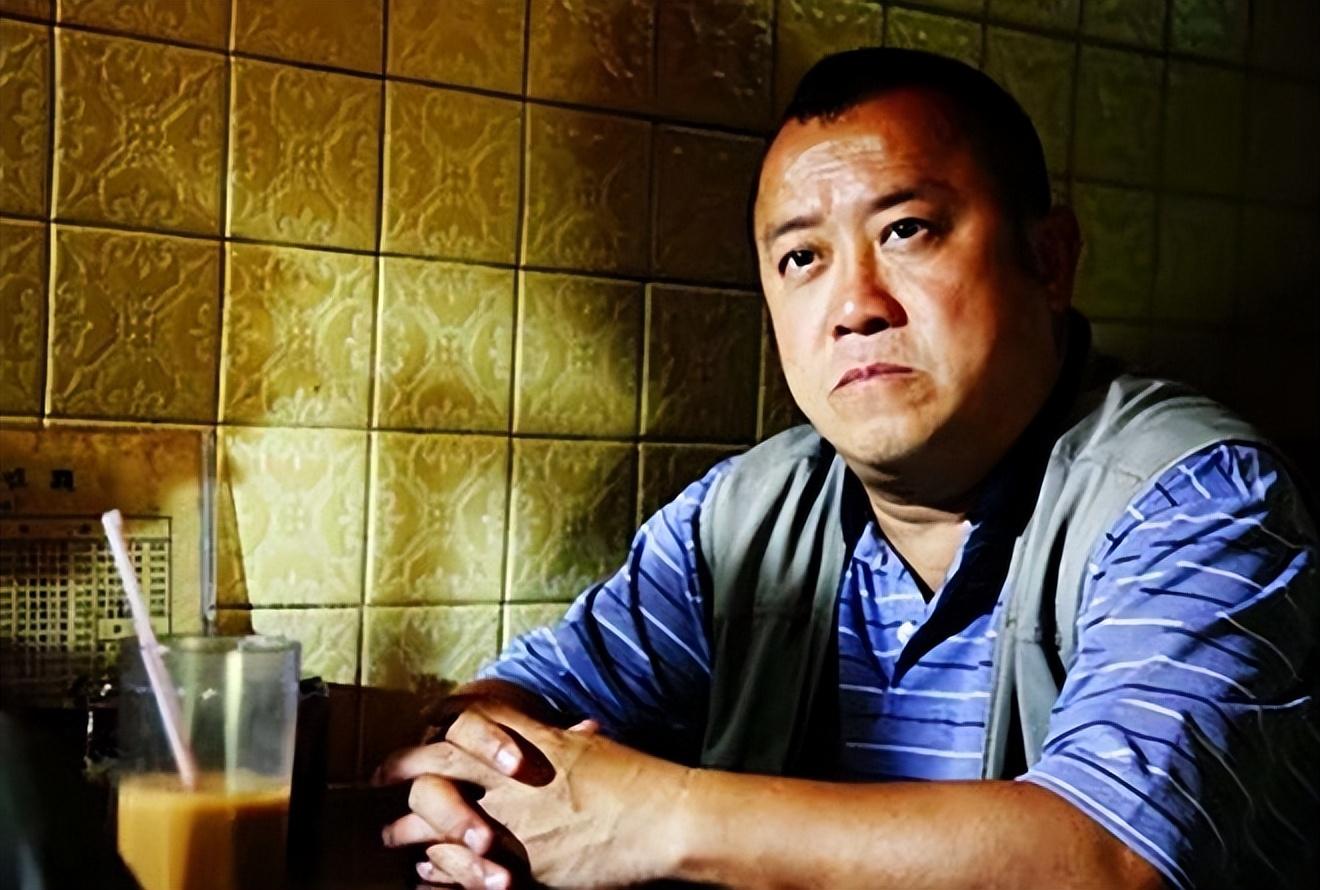 香港这一夜,古天乐脸垮成蜡像,曾志伟又胖一圈,70岁成龙赢麻了