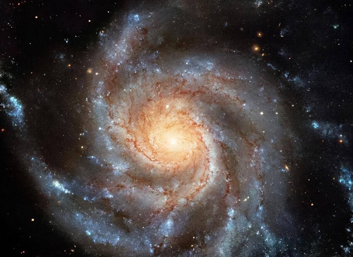 银河系中心是什么?为何这么亮,周围2000亿颗恒星都在绕它转动?