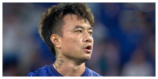 申花双将争金靴,主帅为国脚权衡而烦恼,斯帅不便曹赟定