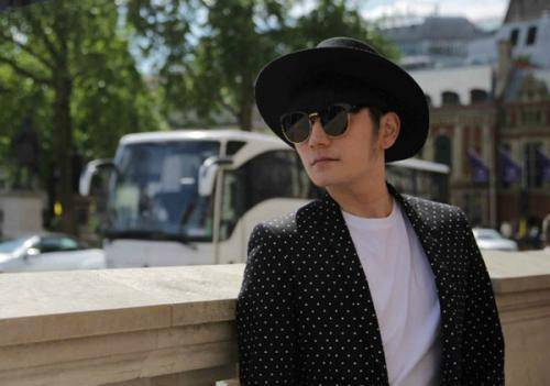 钱枫可以说是《恰同学少年》所有演员中现状比较好的,钱枫饰演萧子升