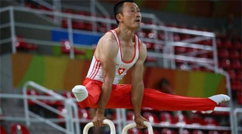 李东华:21岁被国家队放弃,出国当了5年苦工后,29岁为瑞士夺冠