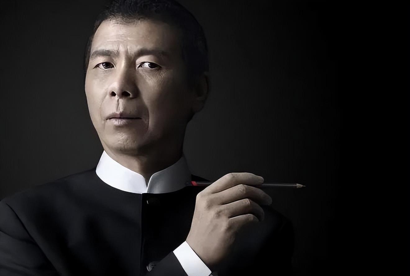 恰逢这些年,冯小刚的作品一直在走下坡路,除了江郎才尽之外,网友认为