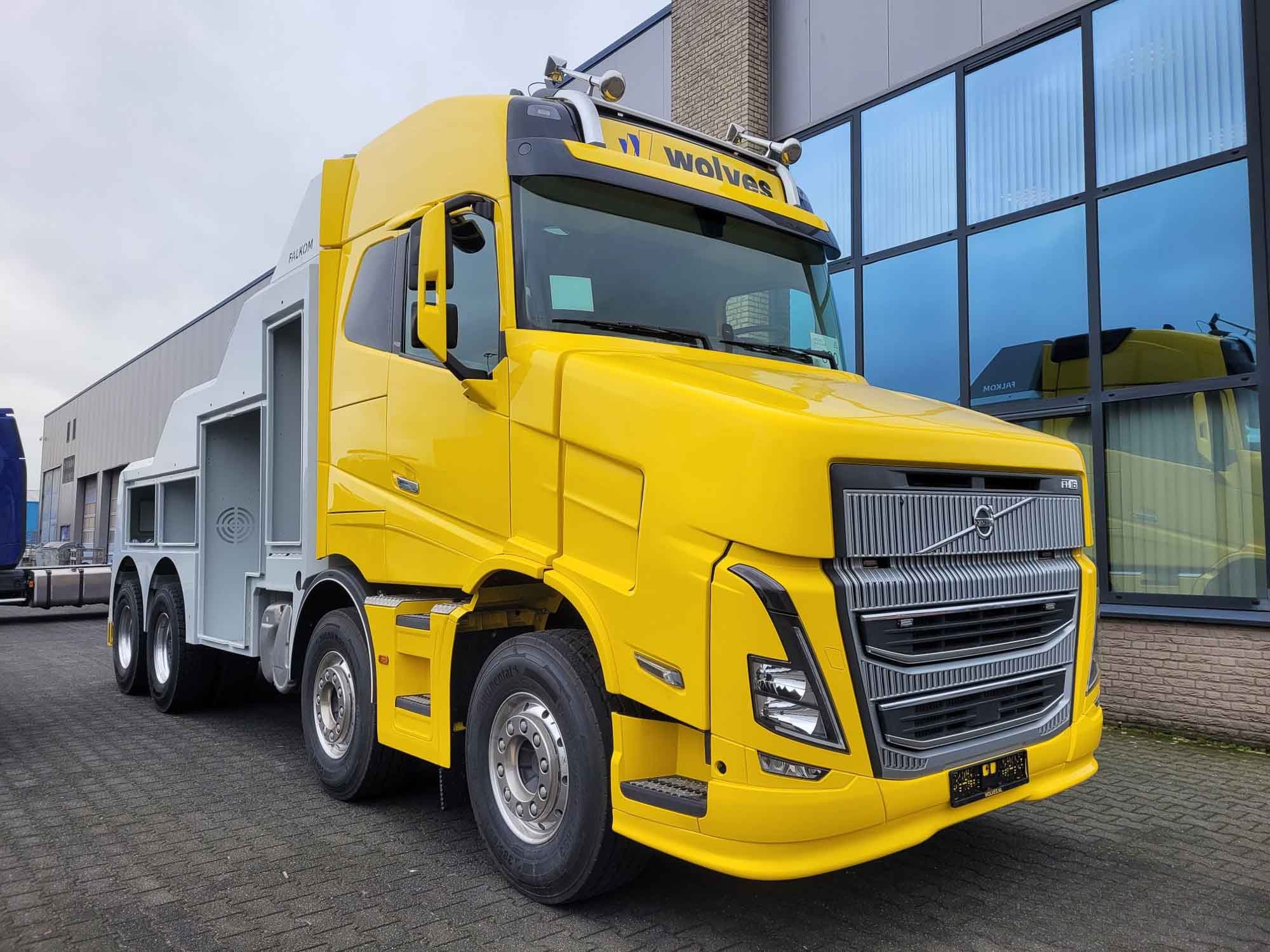 750马力,沃尔沃fh16爆改长头卡车,沃尔沃vt5长头清障车改装记录