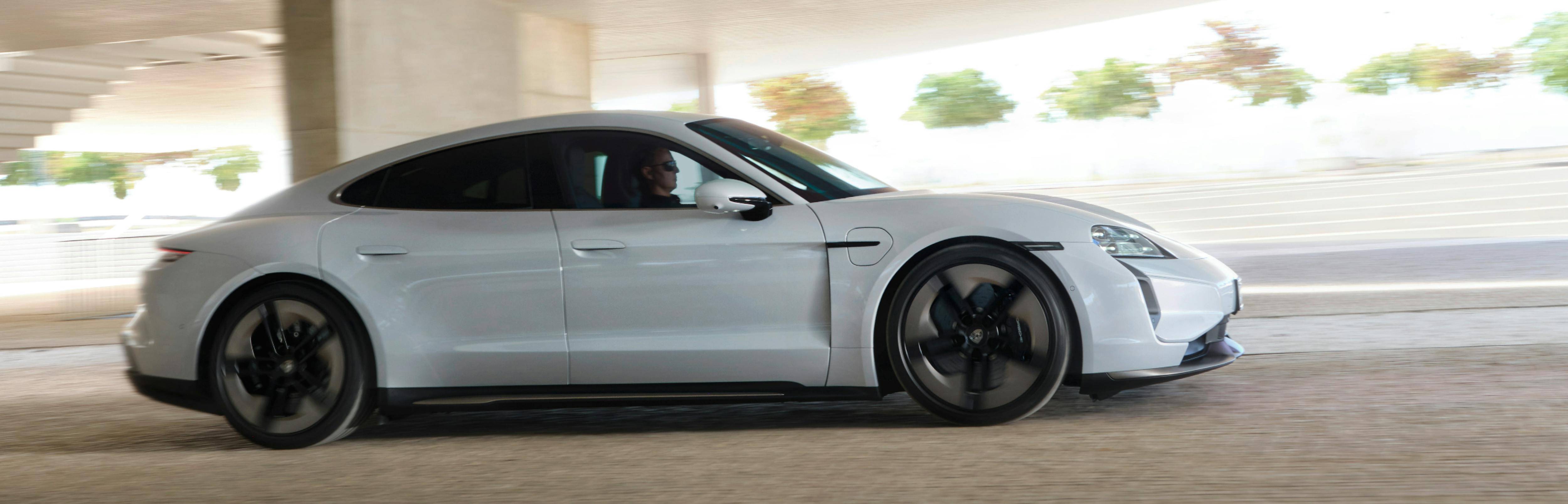 小米su7长得像保时捷,是汽车行业中"必然的巧合"