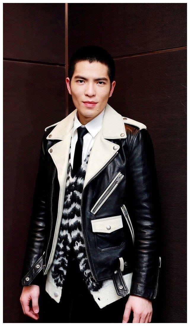 除了萧敬腾的事件之外,近年来还发生了许多与吸毒有关的事件,如某明星