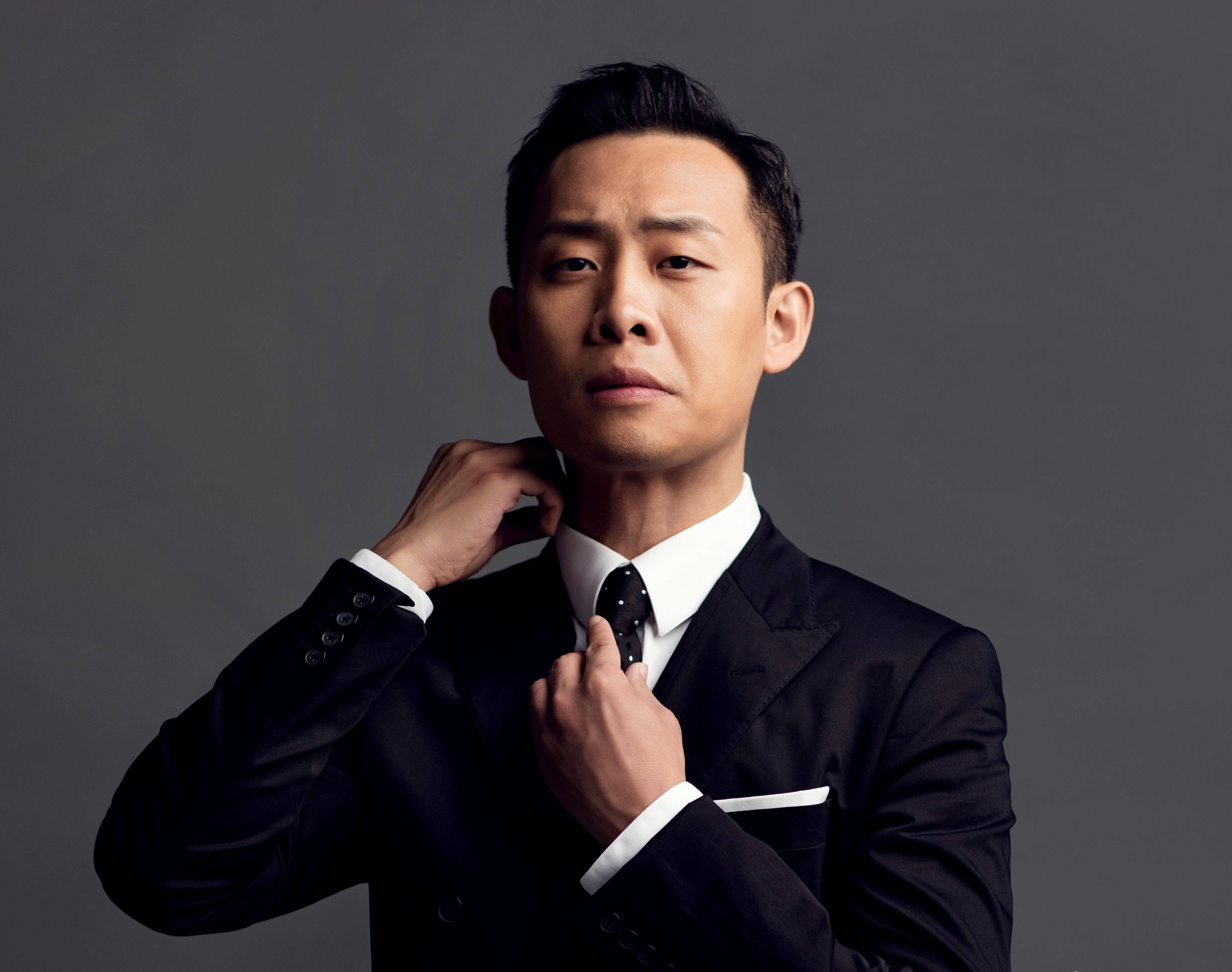 近日有一部悬疑剧《重生》悄然上线了,这次请来的主演是实力演员张译.