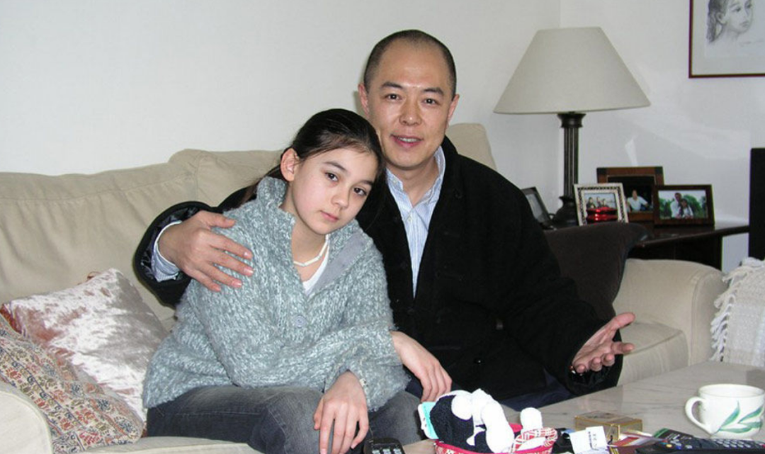 早年移居到国外的张铁林前妻是波兰人,他们有一个可爱的女儿叫张月亮