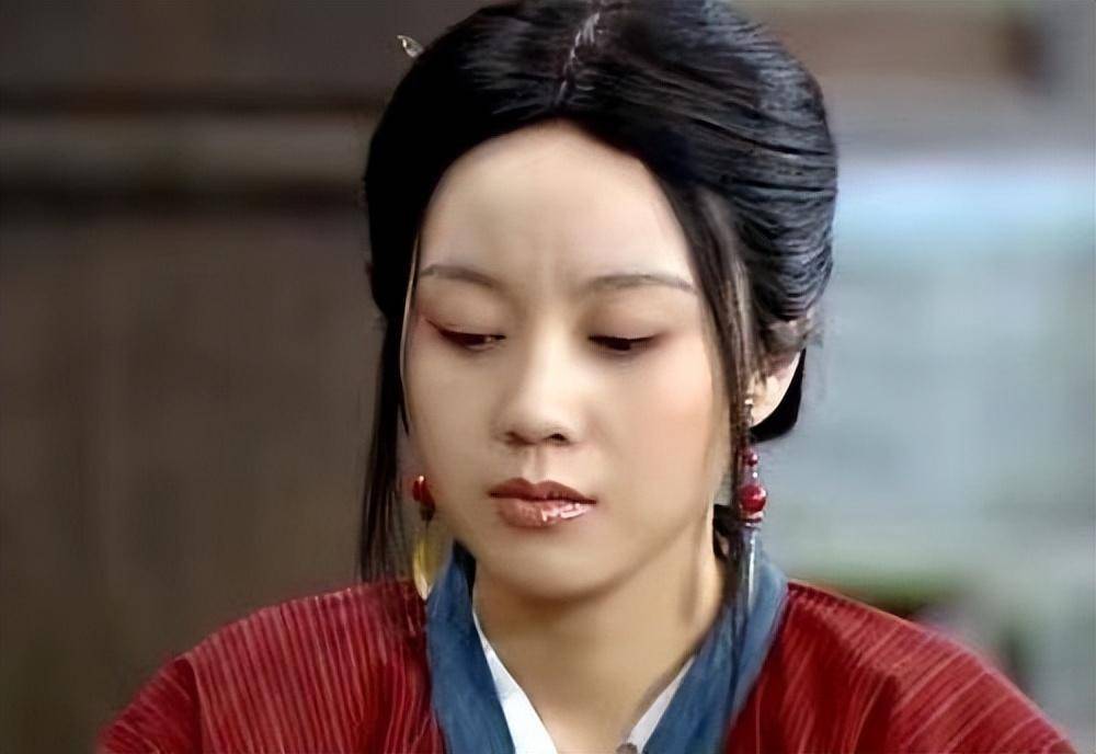 邹伟与闫妮离婚19年,他再婚生子获幸福,她情路坎坷至今未婚