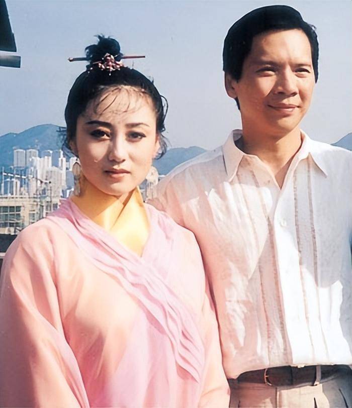 利智:嫁给李连杰经常痛哭,这是为何?