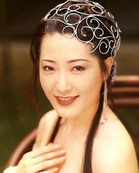 杨思梅主演的《李瓶儿》评价