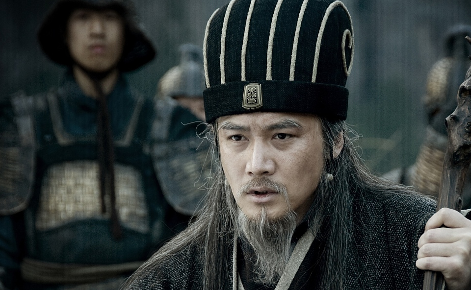 李藐因为此时在上朝的时候顶撞了诸葛亮,但是诸葛亮心胸宽大,本没有