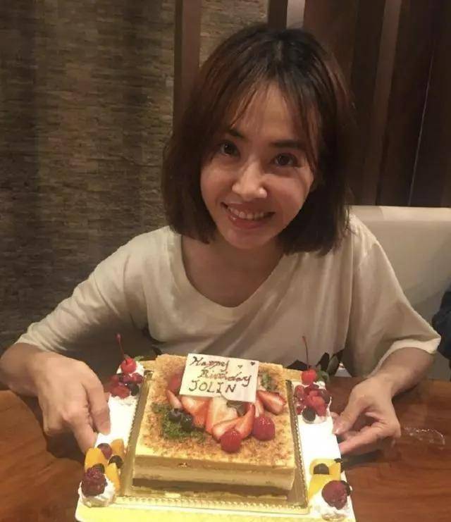 蔡依林38岁生日,好友齐聚一堂庆生,最美的元气少女!