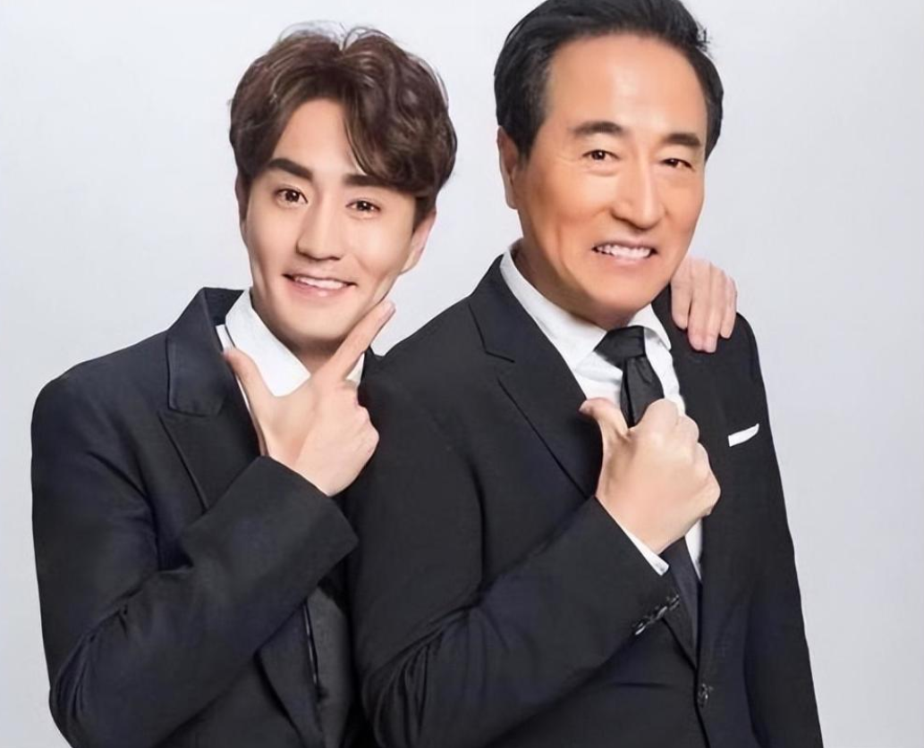 杨立新儿子杨玏:37岁仍未婚,是父亲的骄傲也是他的"心病"