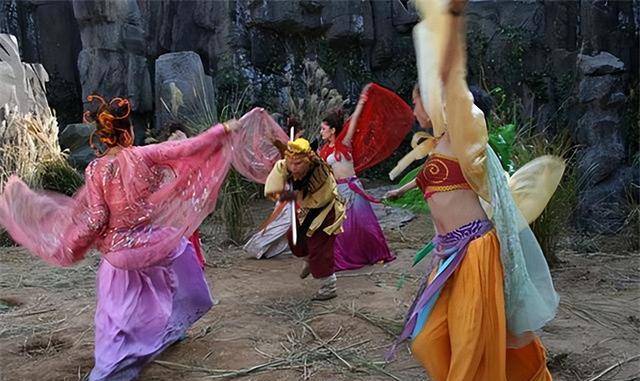 在盘丝洞一难,由于唐僧的执着,原本简单的事情变成了复杂的局面