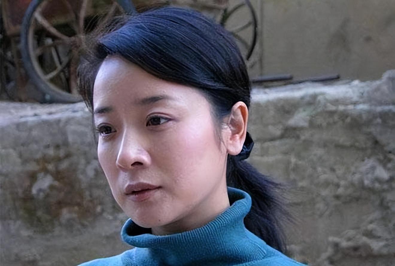 从"国民媳妇"到"出轨惯犯",这条"不归路"陈小艺越走越远