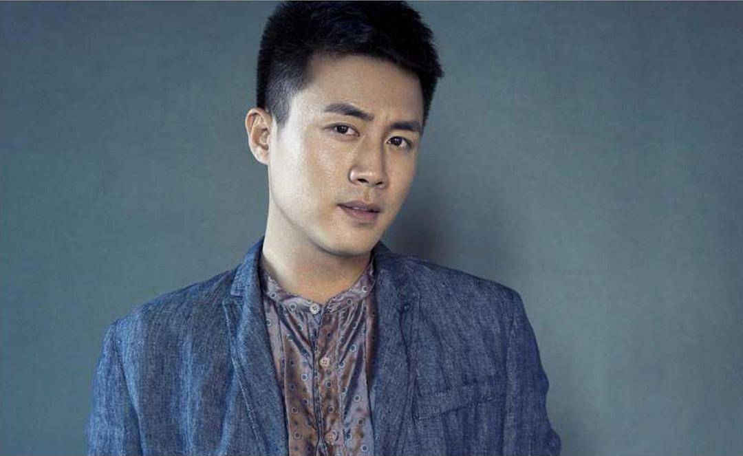 杜淳老婆正面照曝光,五官精致气质优雅,一点不输圈内女明星