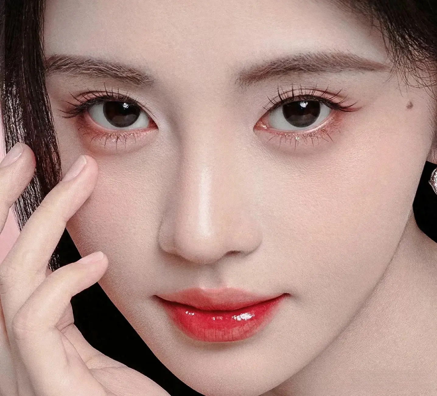 花容月貌——鞠婧祎全新写真图集