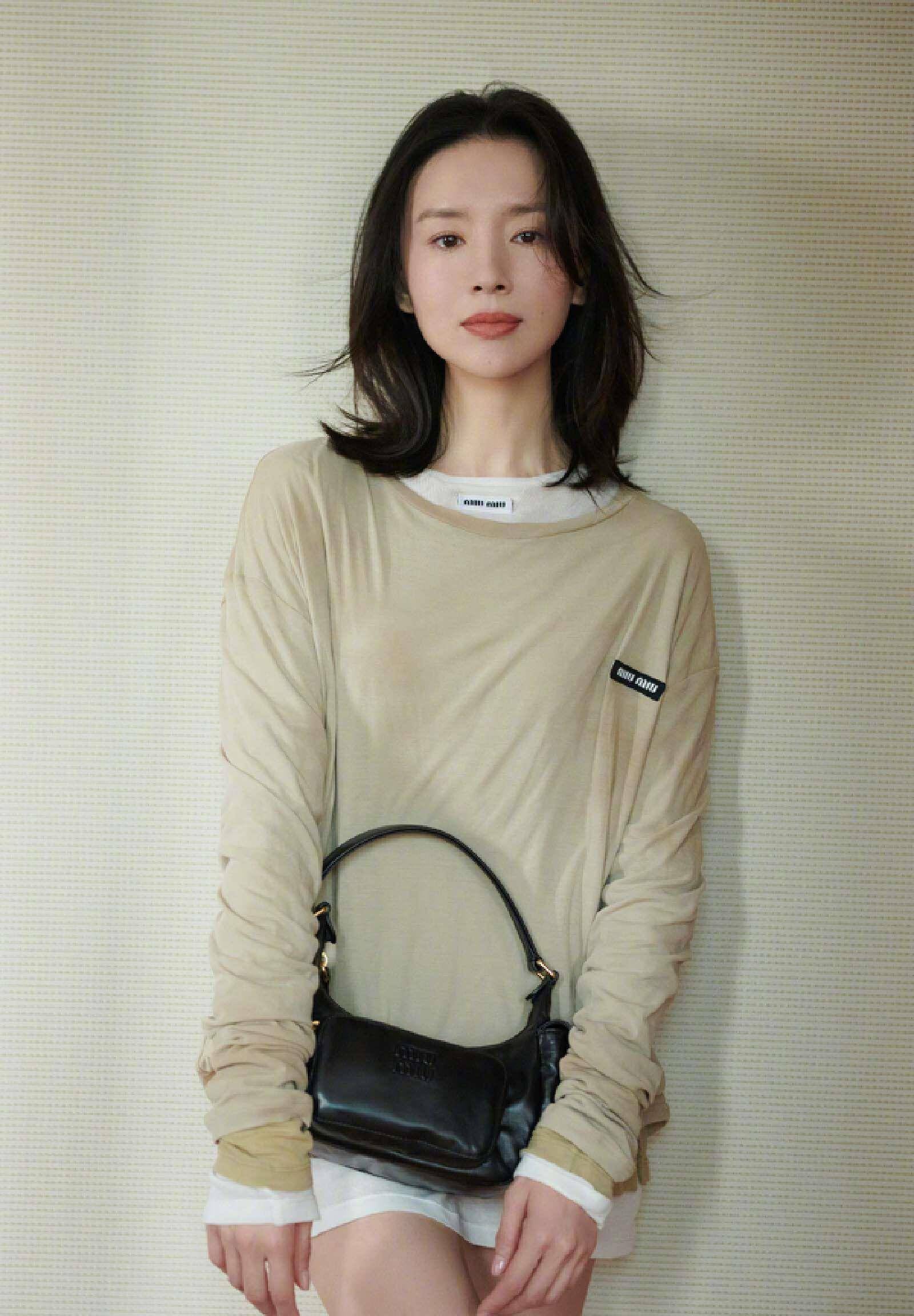 40岁以上的女性,建议大家学学董洁发型.