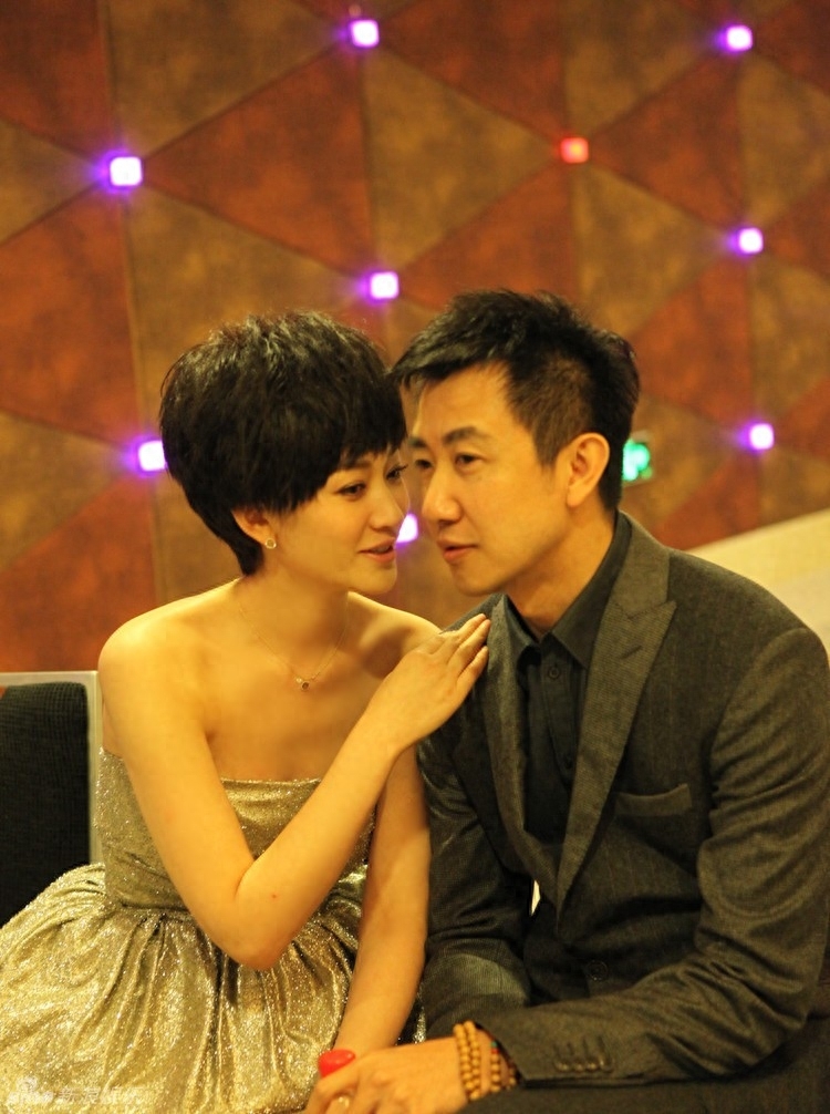 梅婷:婚后6年,花400万养不熟一位“白眼狼”,二婚嫁大11岁老公(图8) 梅婷:婚后6年,花400万养不熟一位“白眼狼”,二婚嫁大11岁老公(图8)