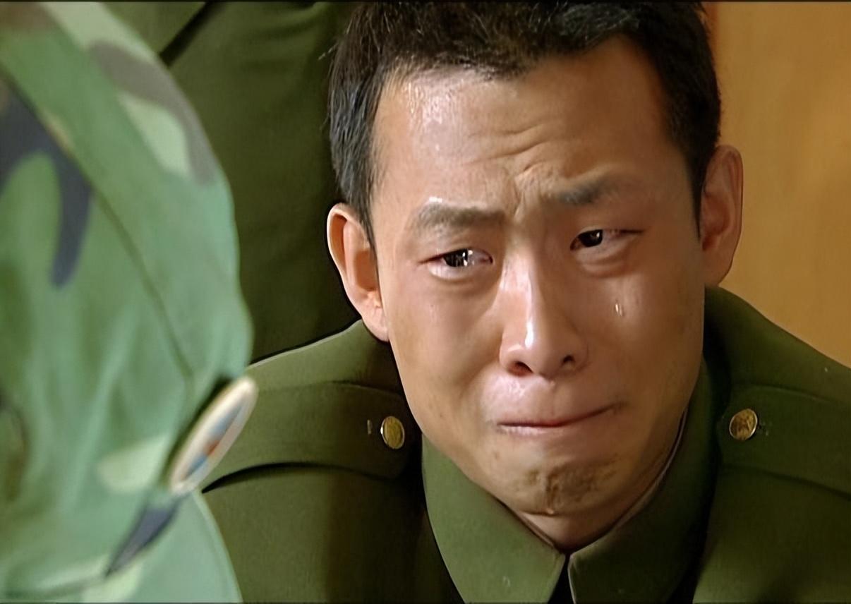 事实证明,45岁的张译,已在成为"演技派"演员的歧路上越走越远