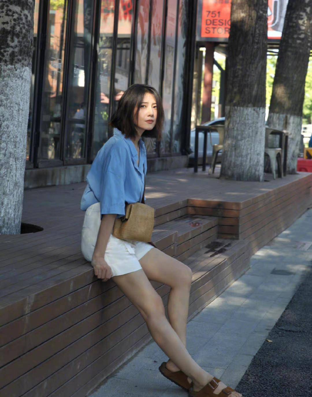 如果是裙子,高圆圆女士马上就出门了,不会合身其他东西.