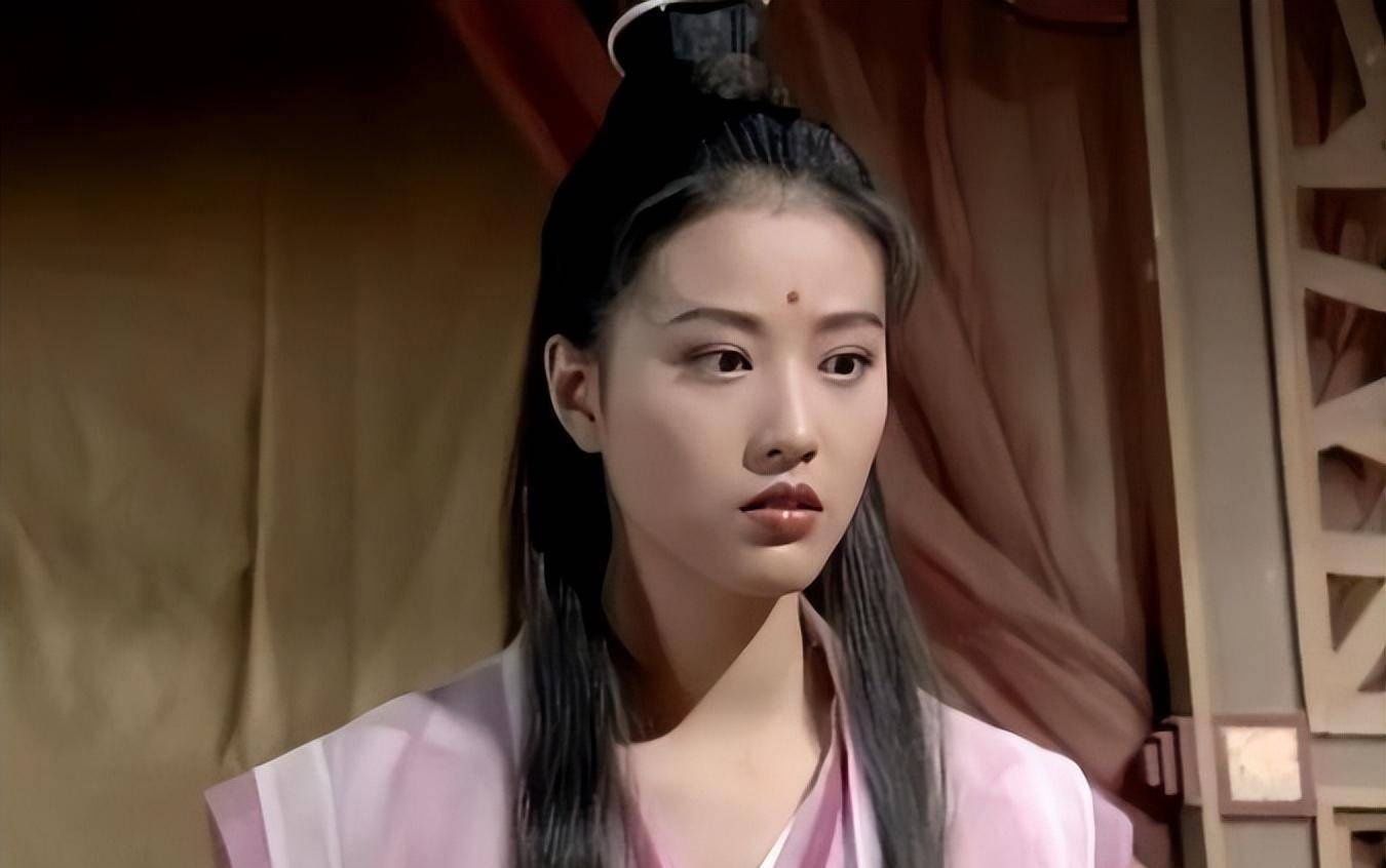 周海媚出生于1966年,是满族"瓜尔佳氏"的后裔.他们都是最喜欢的小花.