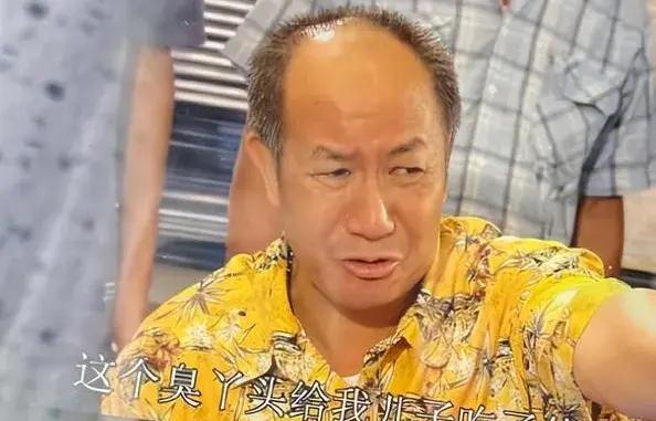 比如说廖启智,他因为在《上海滩》中的出色表现而出名,之后还和梁朝伟