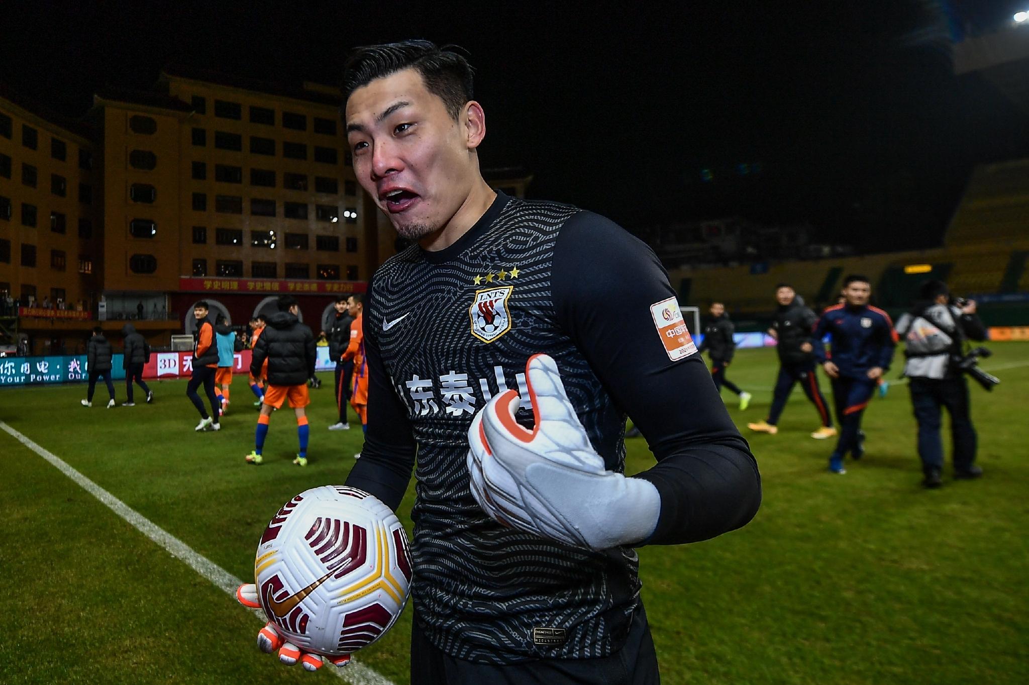 王大雷:时隔2292天,再次为国足任首发门将,送国足进世预赛18强