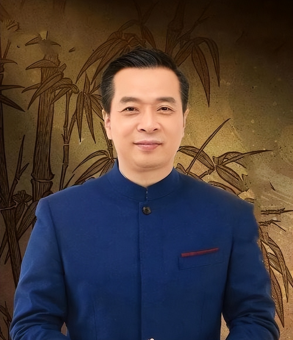 才子配佳人!央视主持人董卿和康震传来最新消息