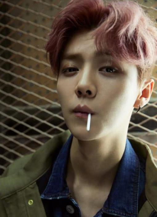 34岁鹿晗带货引热议,脸肿成"老嫂子",网友:撞脸65岁刘雪华