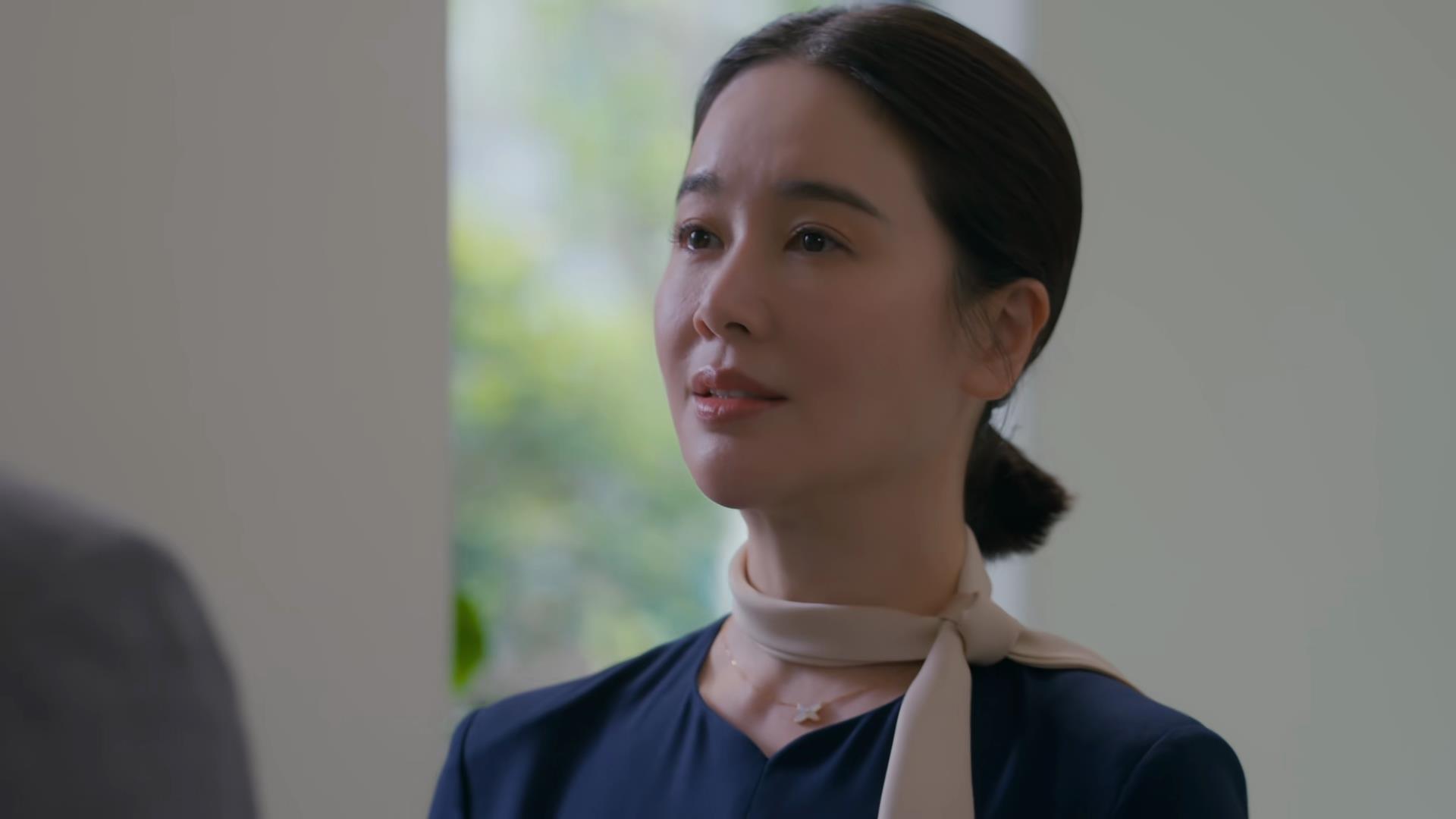 于海(田雨饰)是大老板,而陈婉真(左小青饰)是家庭主妇,这一对夫妻