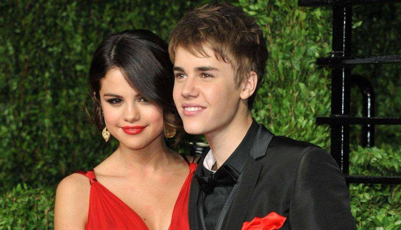 贾斯汀·比伯承认秘密结婚,网友:心疼赛琳娜