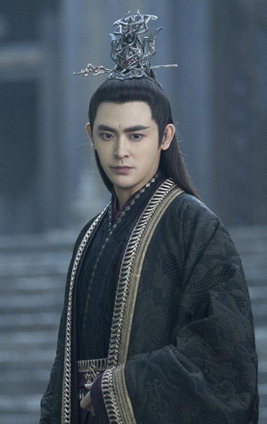 合作杨紫成毅没红的李欣泽,今凭借唐莲一角被李宏毅成功带出圈