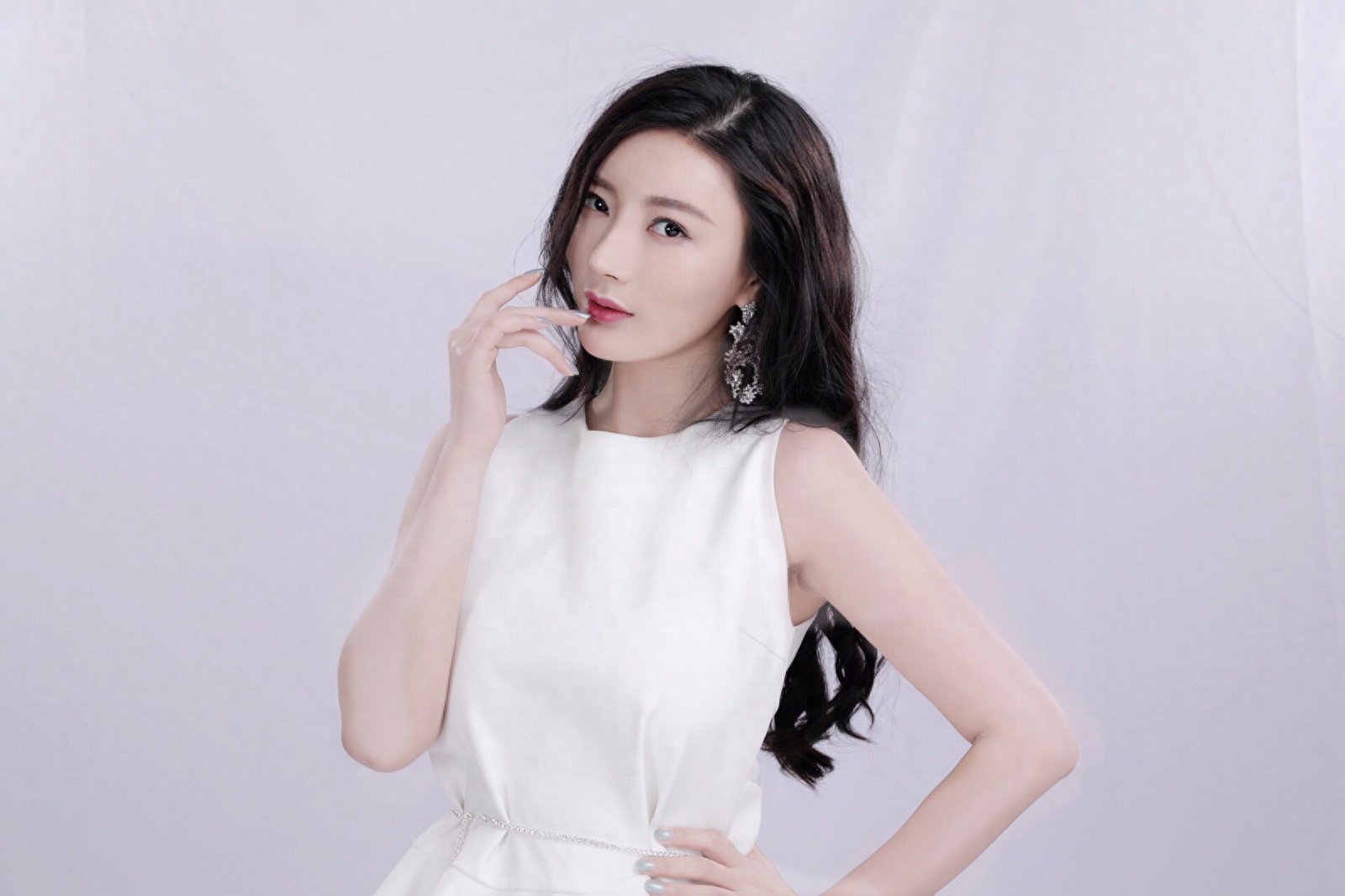 而后在男友的推荐下,王李丹鈮接下了《一路向西》