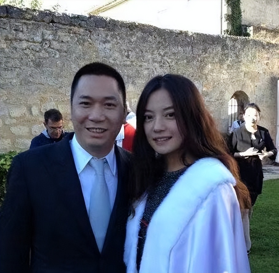赵薇官宣离婚,多年前和黄有龙已经离婚,撇清两人关系